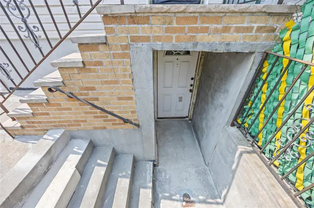 $978,888 | 150-39 Coolidge Avenue | Briarwood