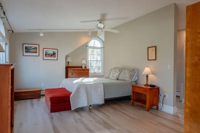 $1,295,000 | 15 Sea Cove Road, Cumberland, ME 04110