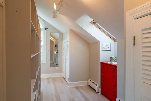 $1,295,000 | 15 Sea Cove Road, Cumberland, ME 04110