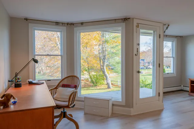 $1,295,000 | 15 Sea Cove Road, Cumberland, ME 04110