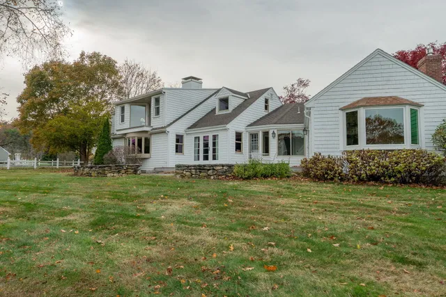 $1,295,000 | 15 Sea Cove Road, Cumberland, ME 04110