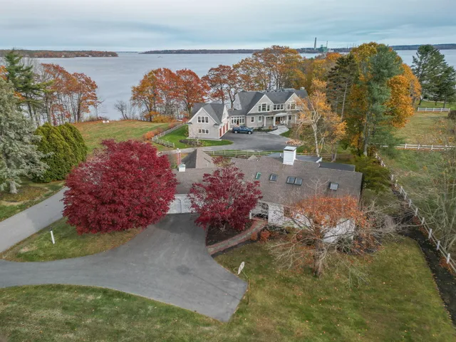 $1,295,000 | 15 Sea Cove Road, Cumberland, ME 04110