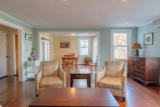 $1,295,000 | 15 Sea Cove Road, Cumberland, ME 04110