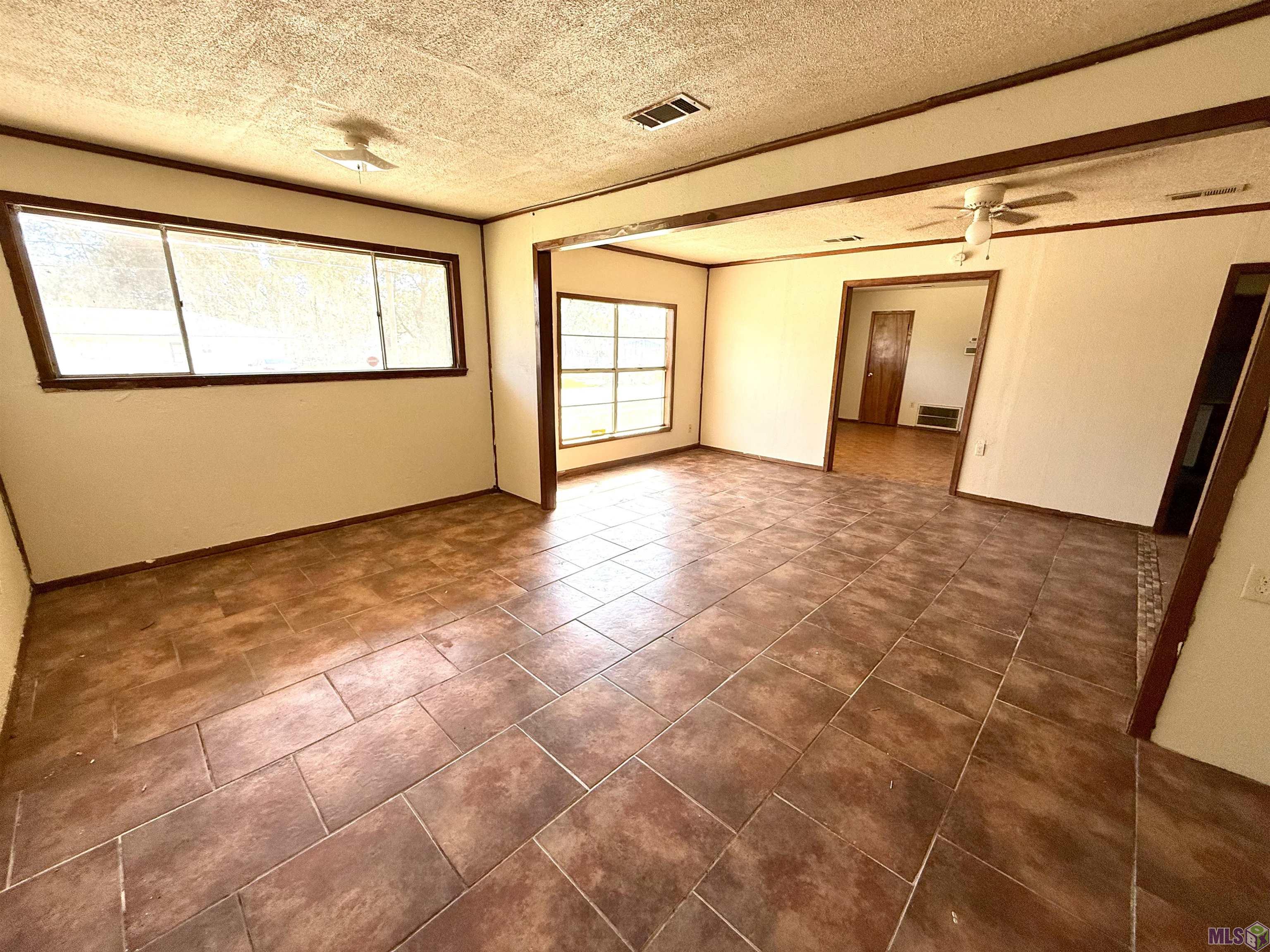 6757 Myrtlewood Drive Baton Rouge, LA 70812 - Photo 2 of 8