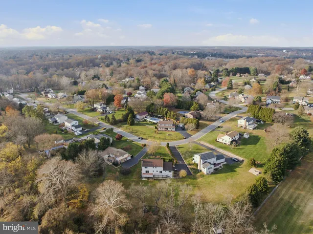 $679,900 | 24 Haileys Trail, Newark, DE 19711