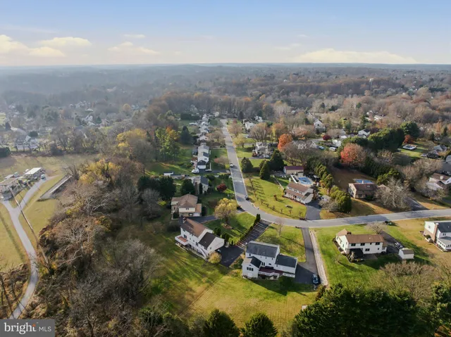 $679,900 | 24 Haileys Trail, Newark, DE 19711