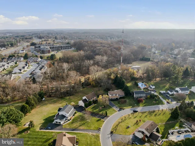 $679,900 | 24 Haileys Trail, Newark, DE 19711