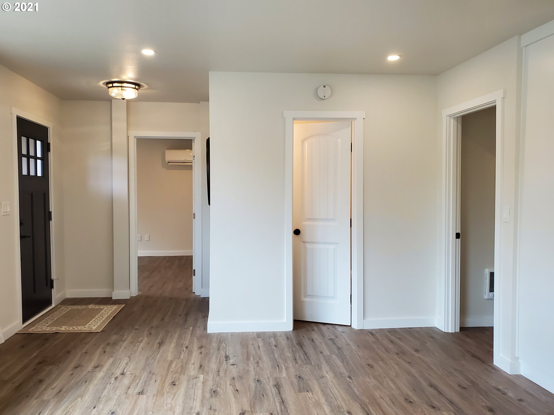 91680 Donna Road Springfield, OR 97478 - Photo 3 of 22 Gallery Image 3