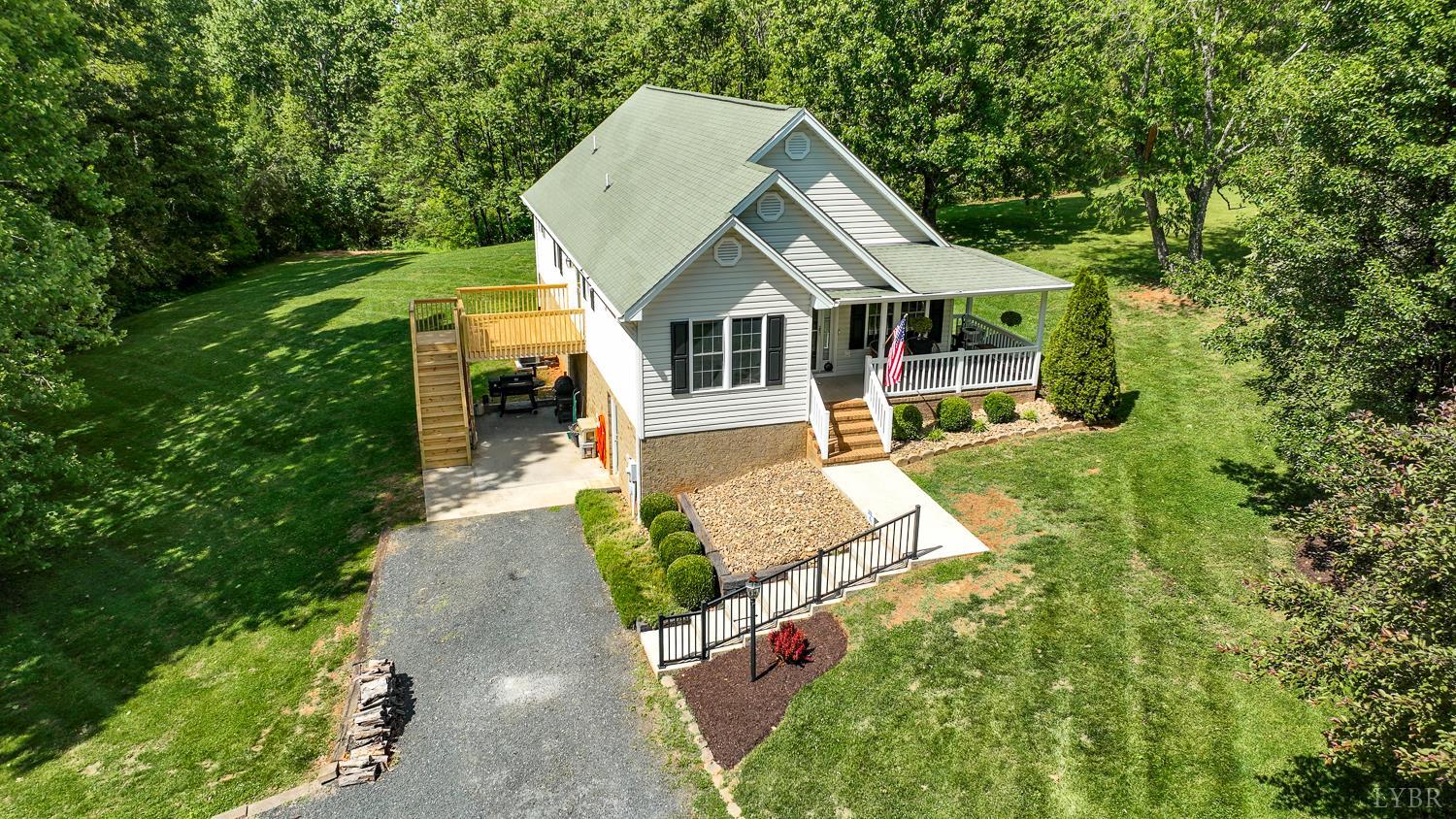 433 Stratford Road Concord, VA 24538 - Photo 7 of 84