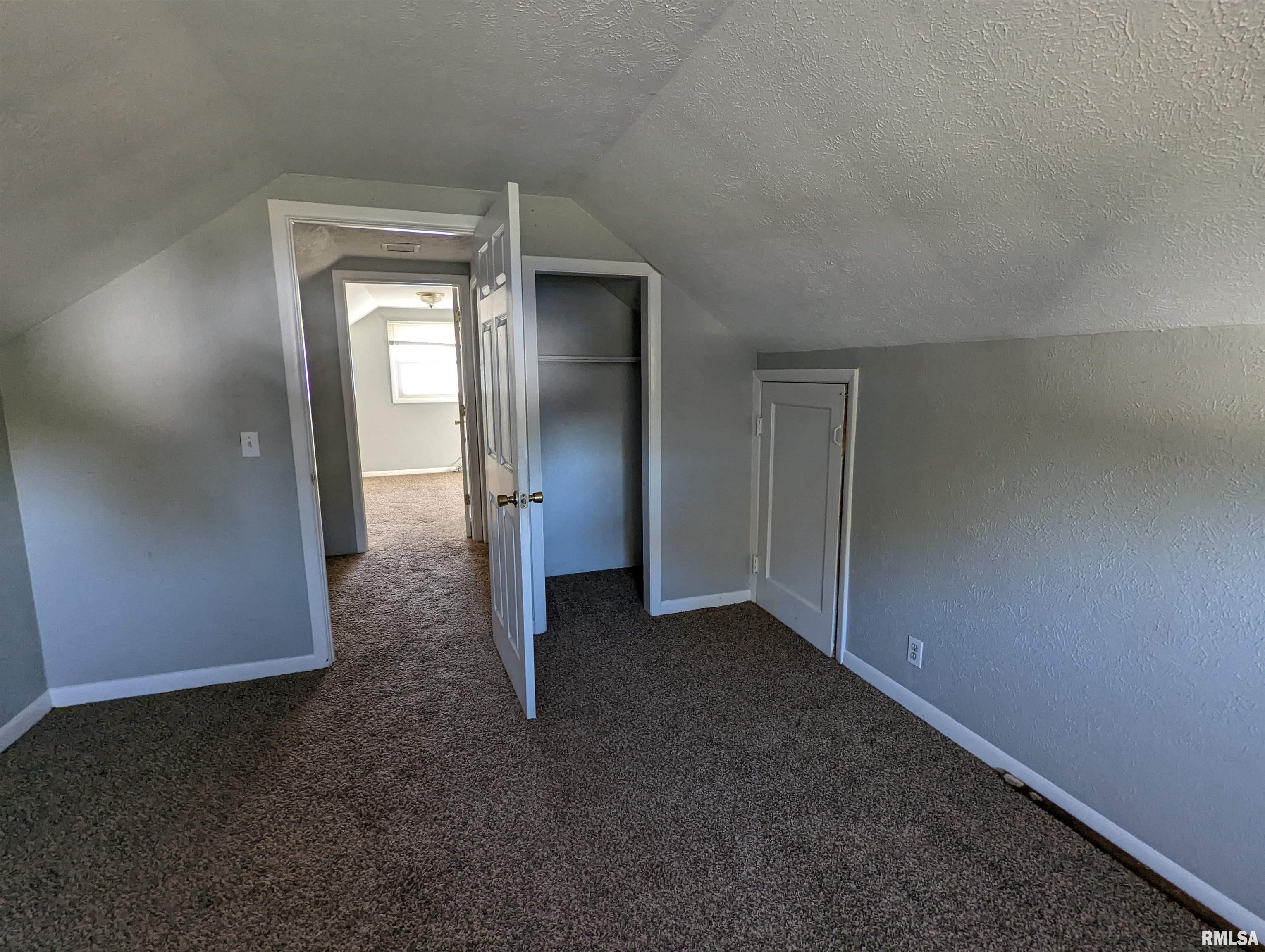 352 Albert Street Creve Coeur, IL 61610 - Photo 32 of 47