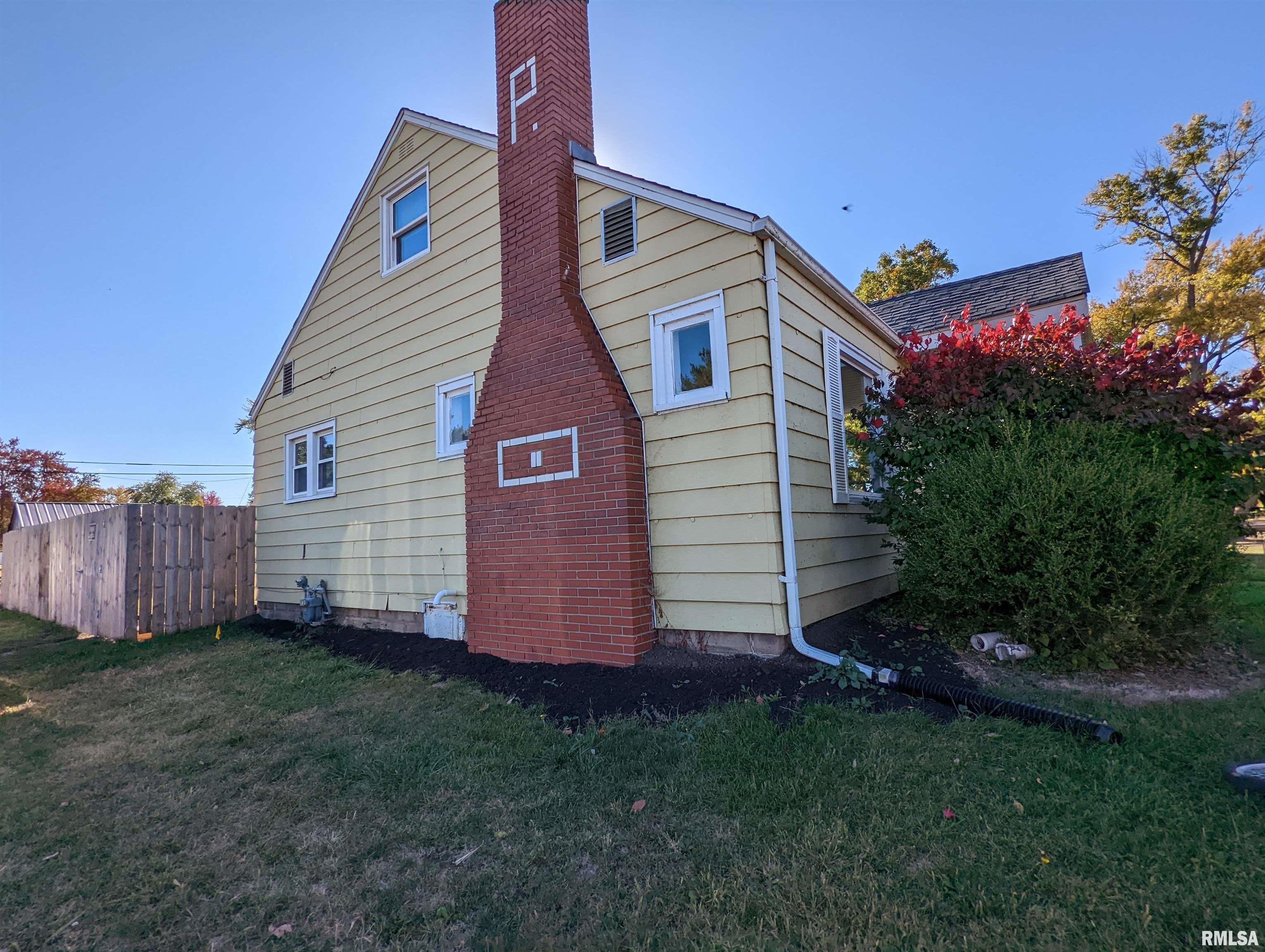 352 Albert Street Creve Coeur, IL 61610 - Photo 45 of 47