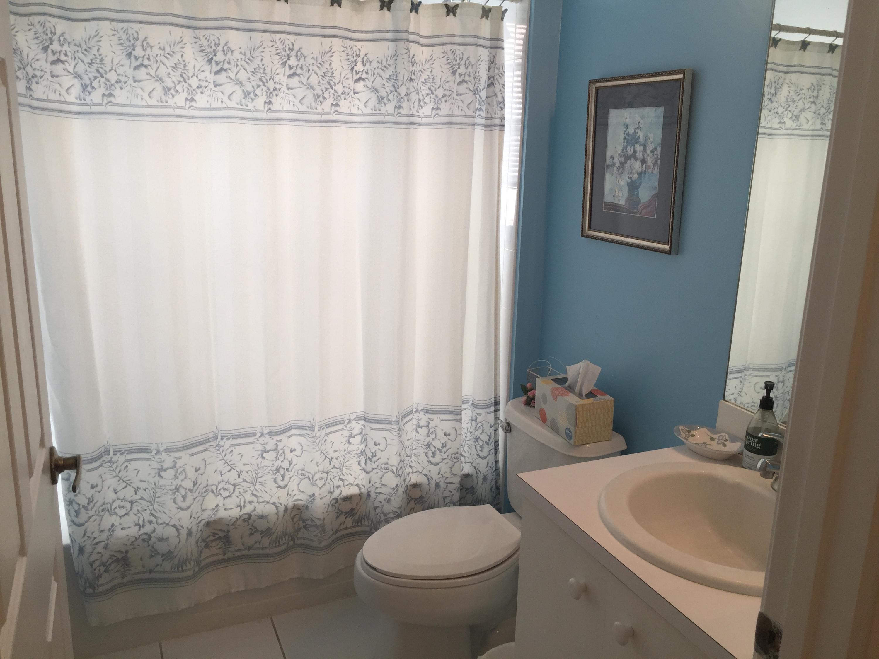 6067 Caladium Road Delray Beach, FL 33484 - Photo 19 of 33 GUEST BATH