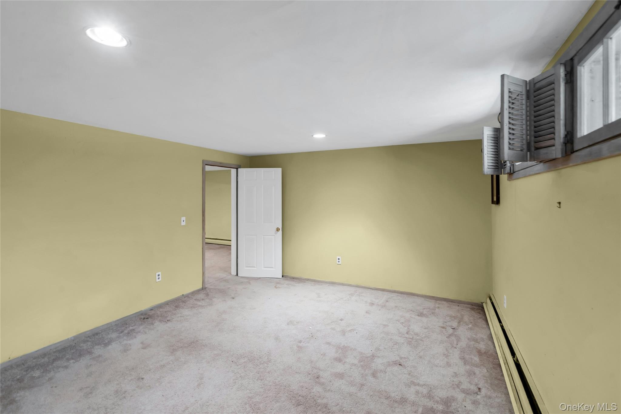 34 Aberdeen Road Smithtown, NY 11787 - Photo 27 of 38
