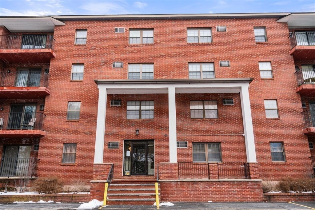 16 Winter Street, Unit 41C Waltham, MA 02451 - Photo 23 of 25 a front view of a building