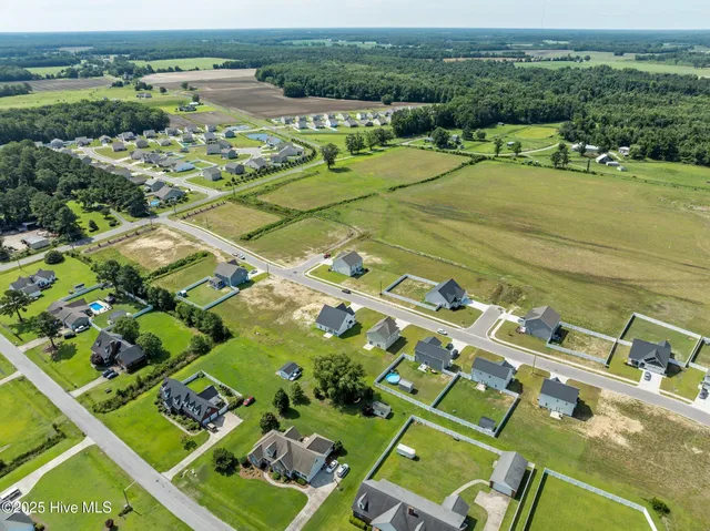 $313,900 | 847 Mulligan Drive, Ayden, NC 28513