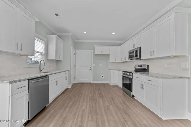 $313,900 | 847 Mulligan Drive, Ayden, NC 28513