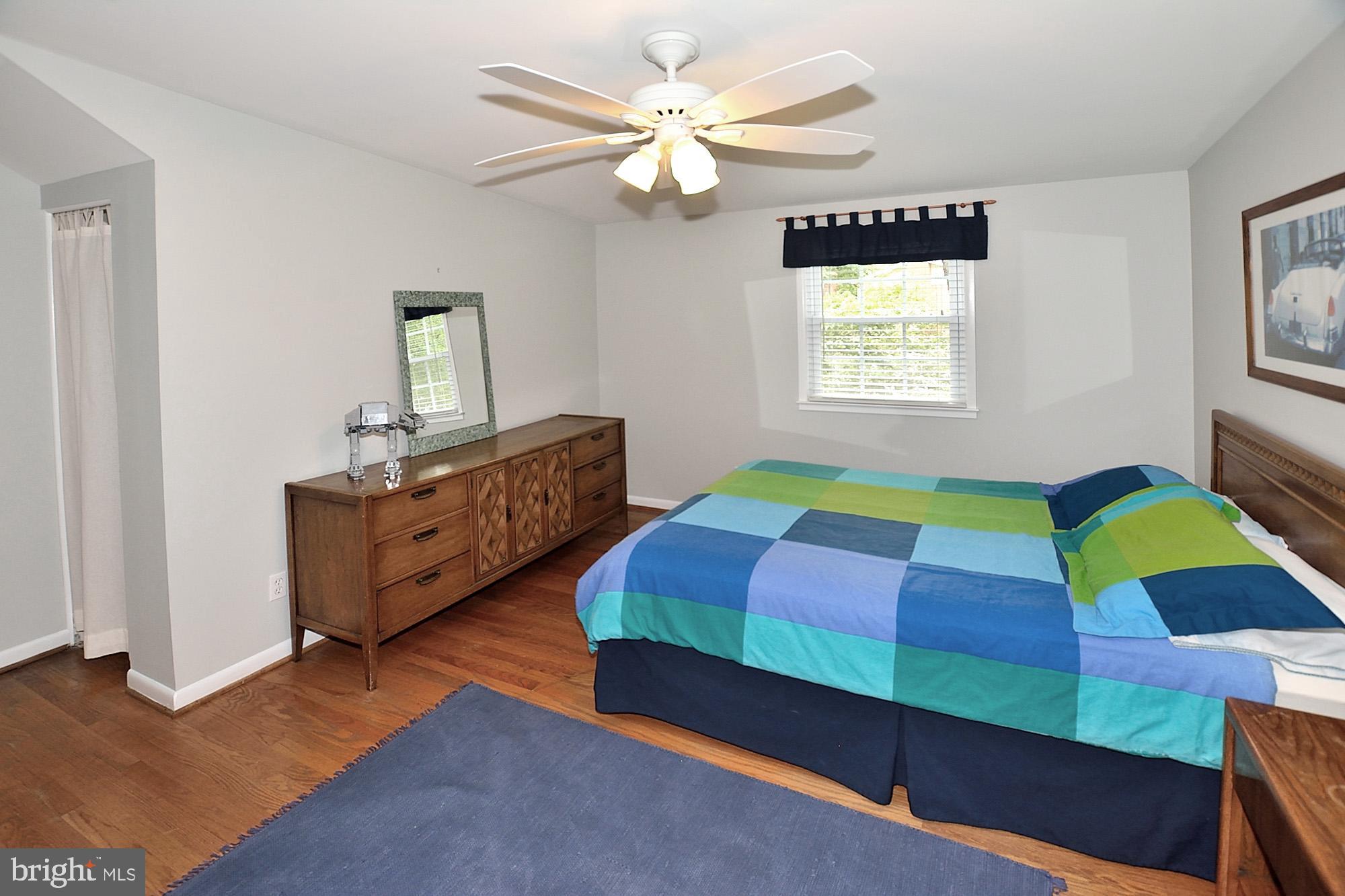 2507 Culpeper Road Alexandria, VA 22308 - Photo 27 of 40 Bedroom 3 upper level