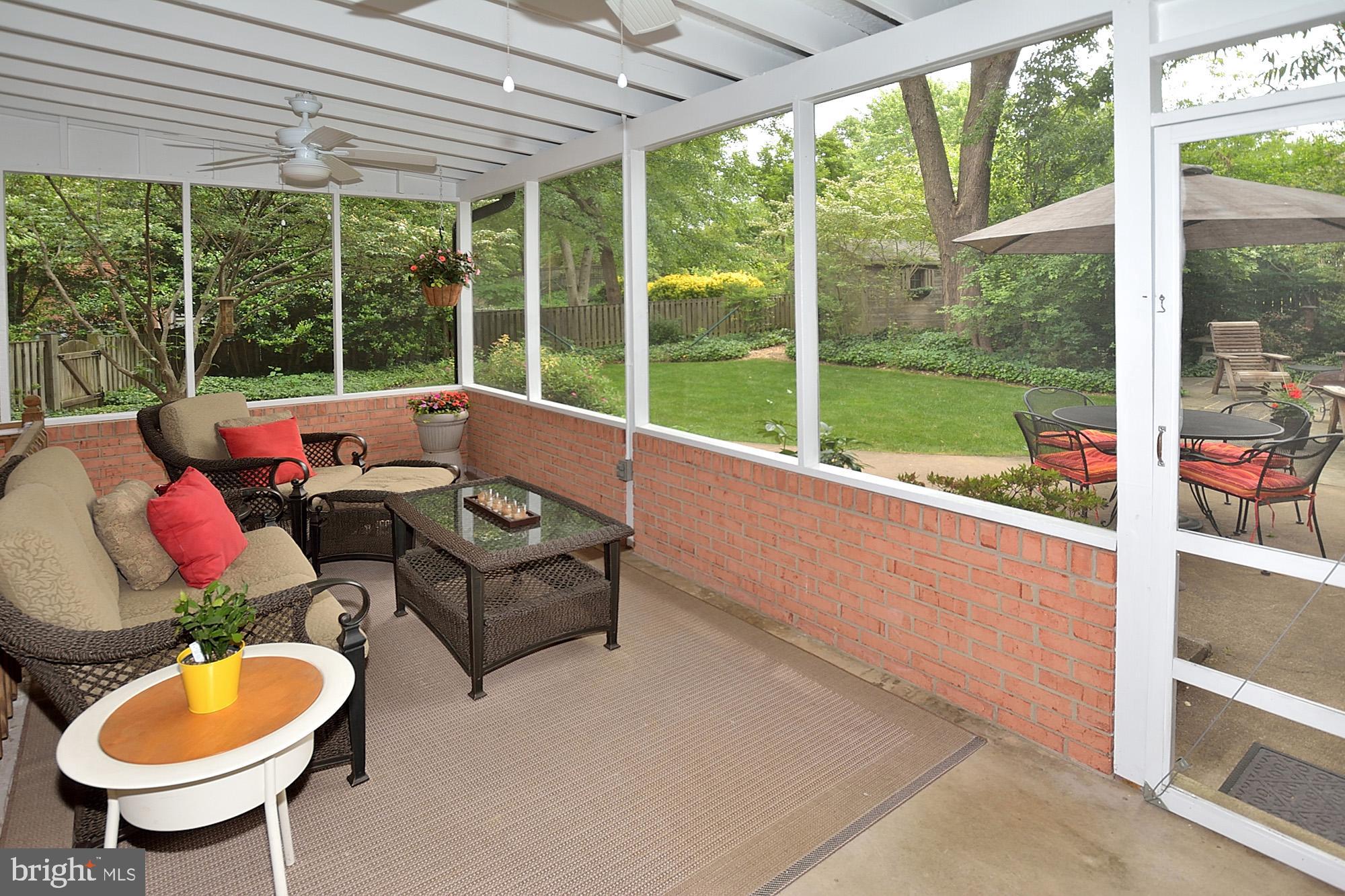 2507 Culpeper Road Alexandria, VA 22308 - Photo 9 of 40 Screen porch