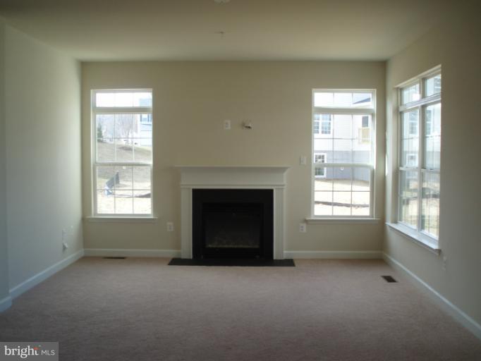 1800 Rileys Court South Point of Rocks, MD 21777 - Photo 5 of 12 Family Room