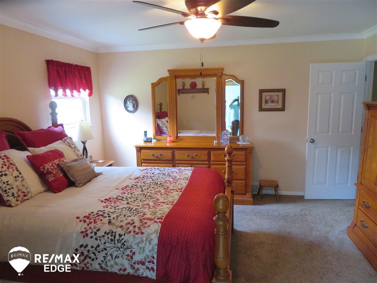 12523 East Bristol Road Davison, MI 48423 - Photo 17 of 57 21463795-16.JPG