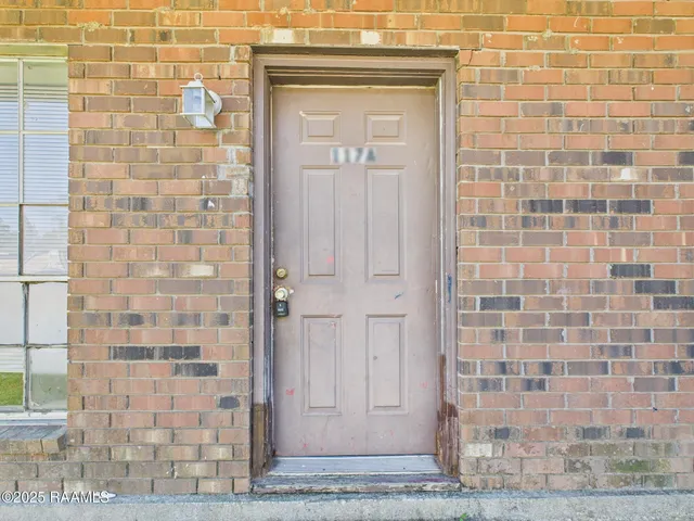 $525 | 117 Marigny Circle, Unit A, Duson, LA 70529