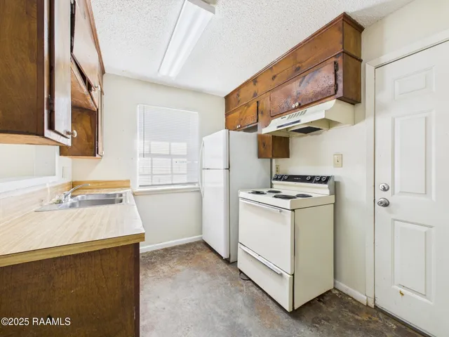 $525 | 117 Marigny Circle, Unit A, Duson, LA 70529