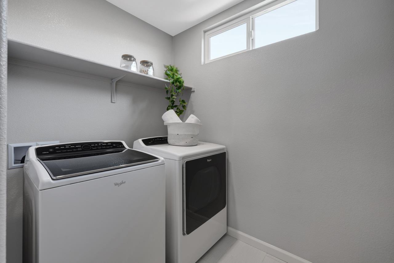 3079 Manuel Loop San Jose, CA 95136 - Photo 45 of 64 a utility room with dryer and washer