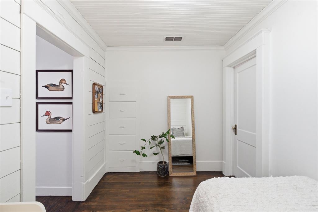 909 3rd Street Graham, TX 76450 - Photo 25 of 33