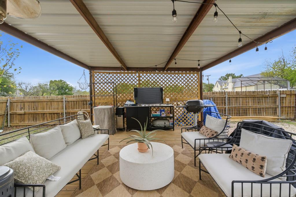 909 3rd Street Graham, TX 76450 - Photo 31 of 33