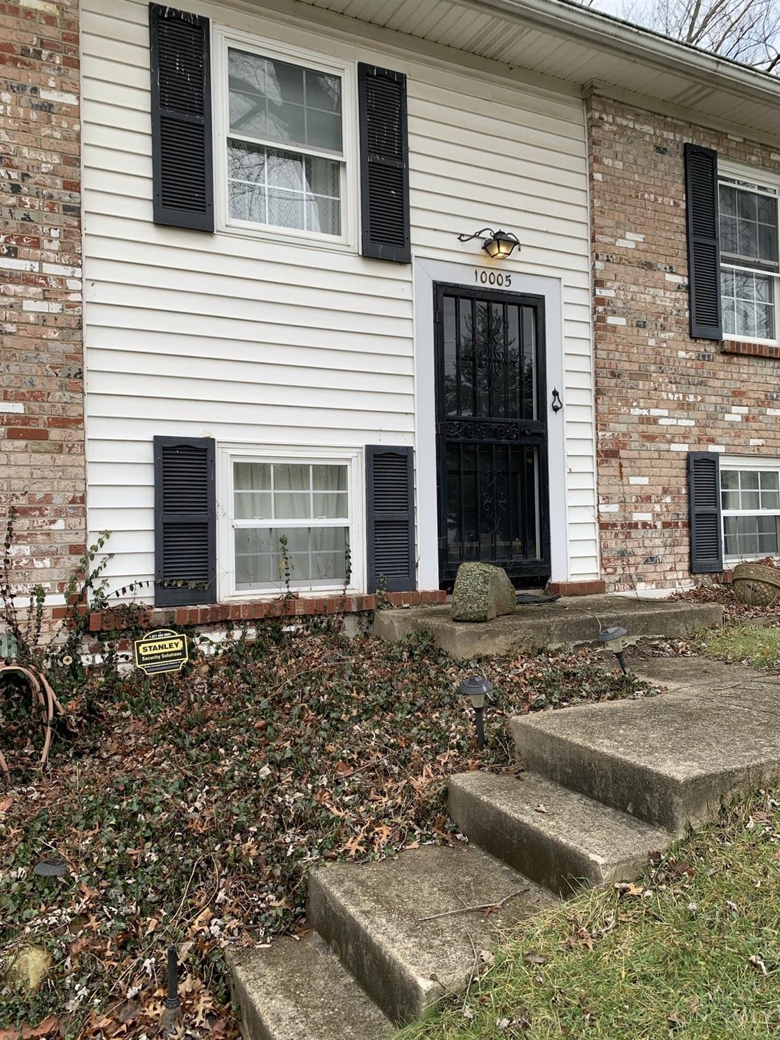 10005 Pippin Road Cincinnati, OH 45231 - Photo 3 of 30