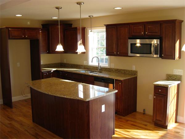 131 Bay State Road Chicopee, MA 01020 - Photo 3 of 22 Gallery Image 3