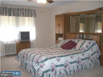 205 Summit Road Springfield, PA 19064 - Photo 12 of 12 Bedroom - Main