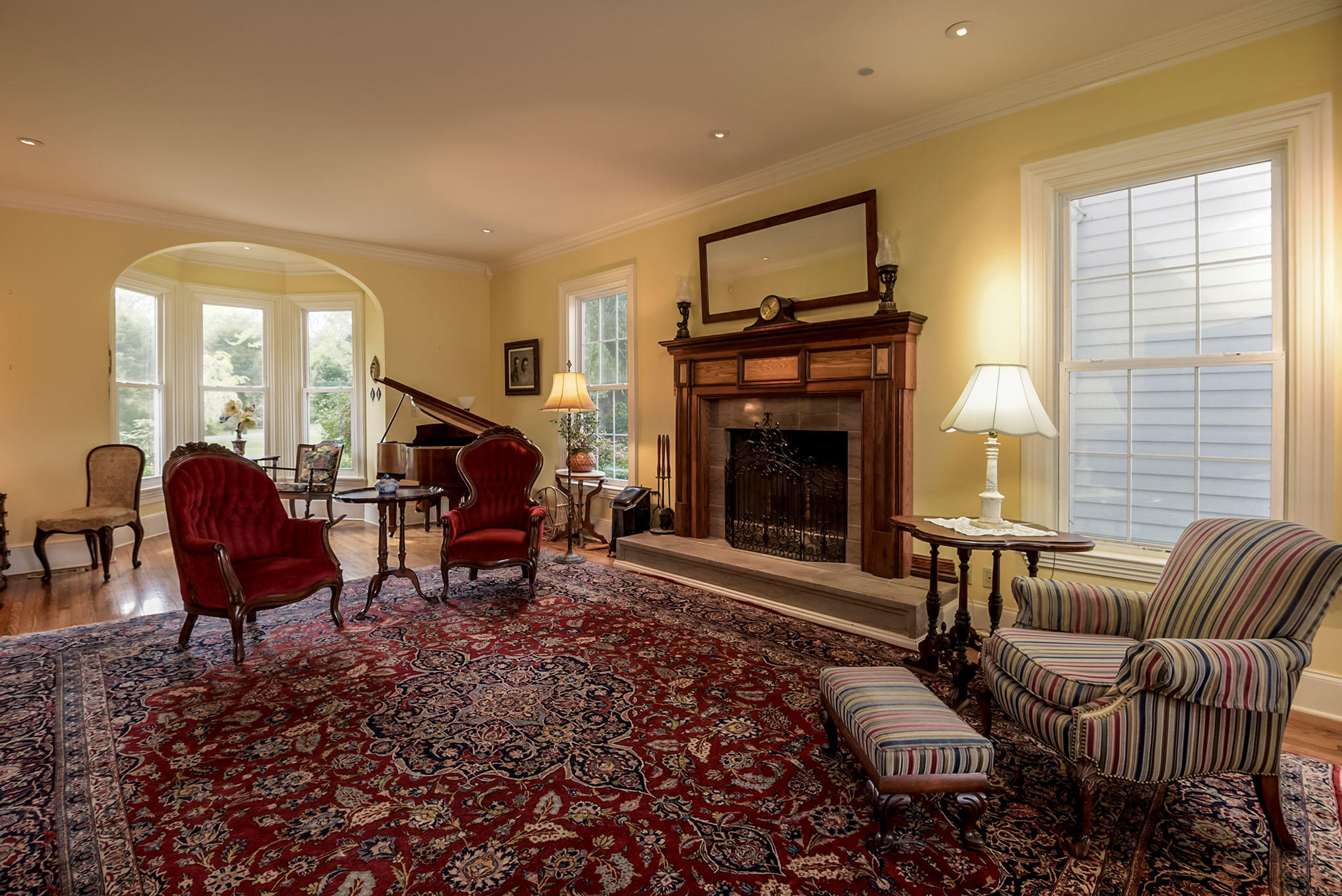 3217 Cox Road Louisville, TN 37777 - Photo 11 of 40 3217_Cox_110Living Room with bay windw
