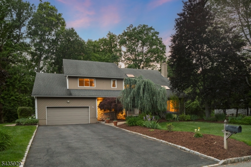 32 1st Street Florham Park, NJ 07932 - Photo 6 of 45