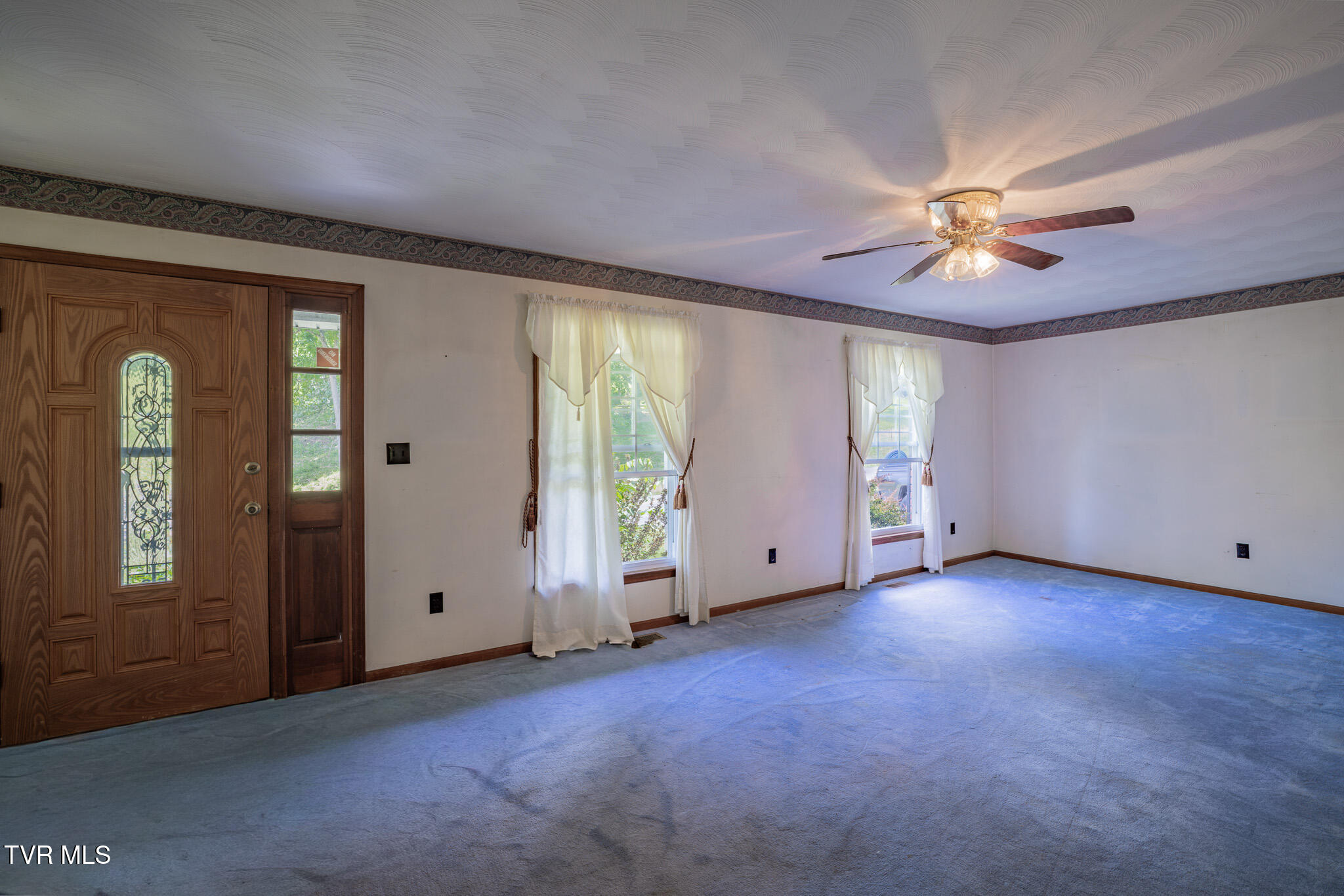 26309 Northridge Road Meadowview, VA 24361 - Photo 3 of 31 1R9A7385-HDR