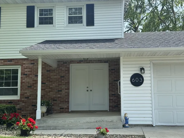 $350,000 | 603 East University Street, Owatonna, MN 55060