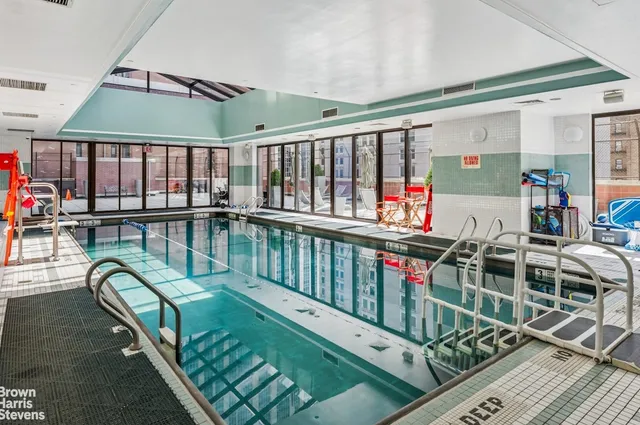 $2,450,000 | 422 East 72nd Street, Unit 28D | Lenox Hill