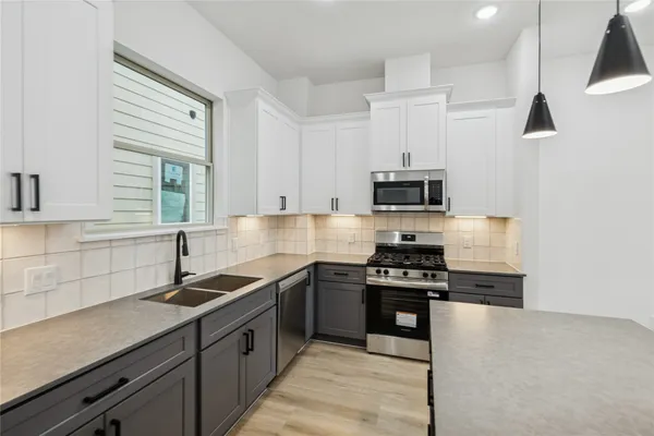 $409,900 | 113 Milby Street, Unit B, Houston, TX 77003