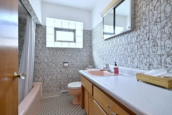 $359,900 | 4831 North Oak Park Avenue, Chicago, IL 60656