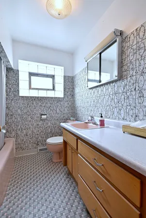 $359,900 | 4831 North Oak Park Avenue, Chicago, IL 60656