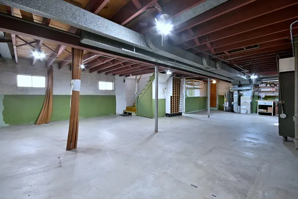 $359,900 | 4831 North Oak Park Avenue, Chicago, IL 60656