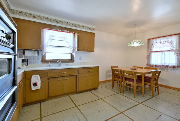 $359,900 | 4831 North Oak Park Avenue, Chicago, IL 60656