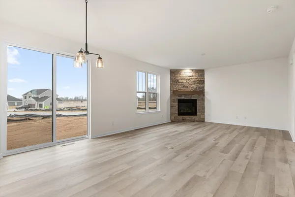 $642,900 | 149 Twin Creeks Drive, Oconomowoc, WI 53066