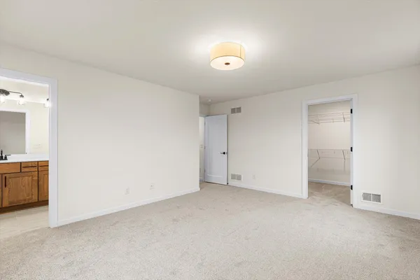 $642,900 | 149 Twin Creeks Drive, Oconomowoc, WI 53066