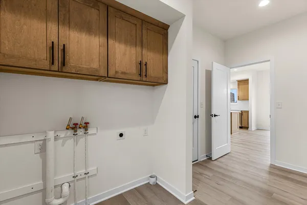 $642,900 | 149 Twin Creeks Drive, Oconomowoc, WI 53066