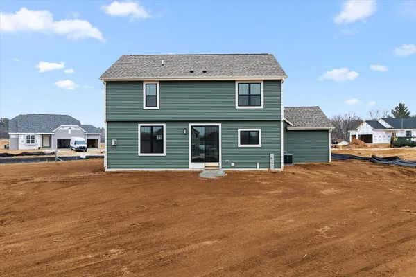 $642,900 | 149 Twin Creeks Drive, Oconomowoc, WI 53066