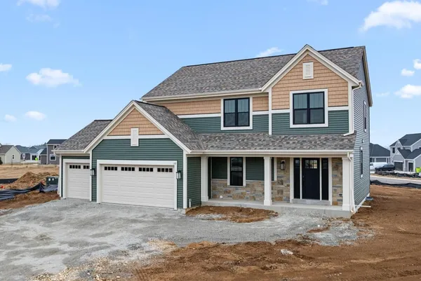 $642,900 | 149 Twin Creeks Drive, Oconomowoc, WI 53066