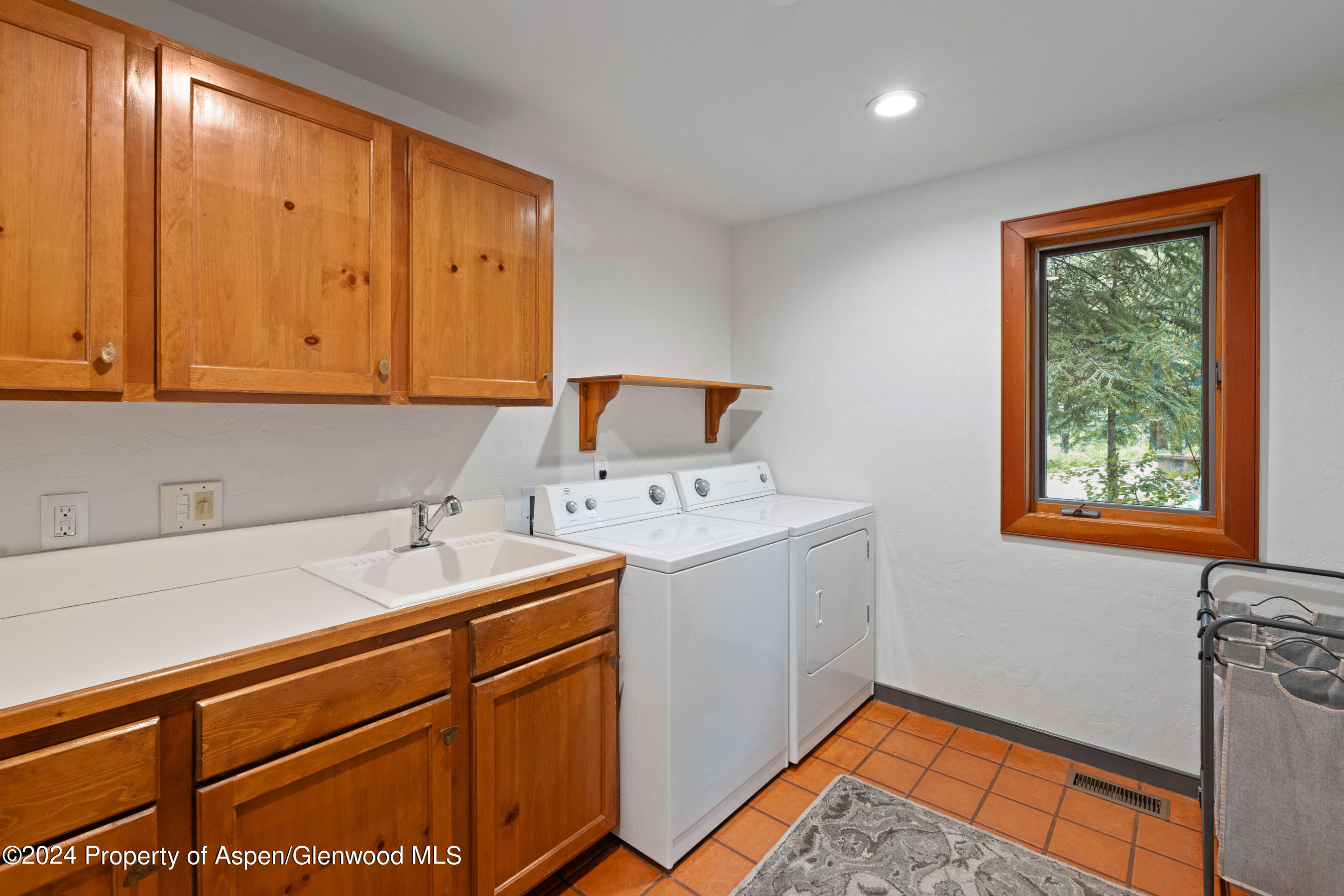 439 Maple Ridge Lane Snowmass Village, CO 81615 - Photo 34 of 42 Fully Equipped Laundry Room
