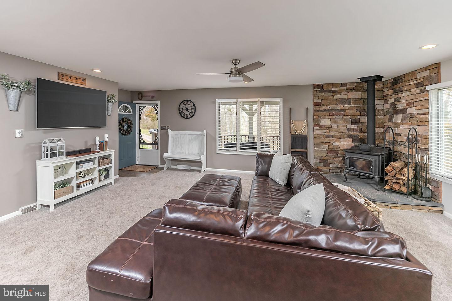 50 Cross Road Quinton, NJ 08079 - Photo 3 of 22