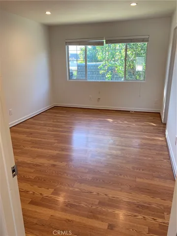 $3,390 | 19234 Hamlin Street, Reseda, CA 91335